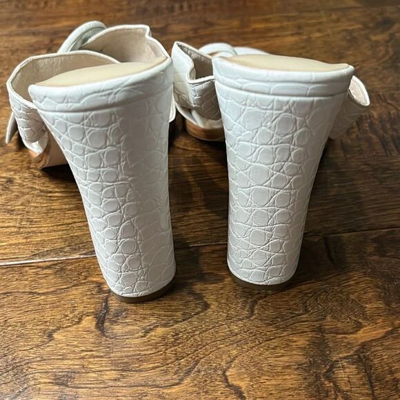 Raye x House Of Harlow 1960 Hyland Mule, size 9.5 - Picture 4 of 10